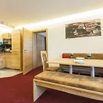 & Appartementhaus Haussteiner 4* Dorfgastein