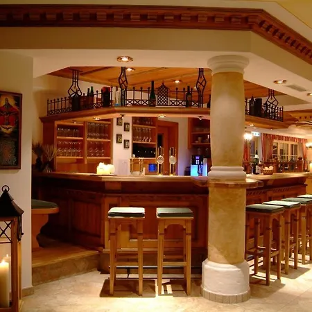 & Appartementhaus Haussteiner Aparthotel Dorfgastein