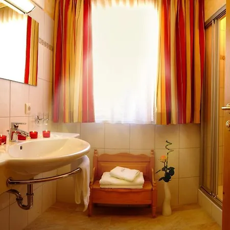 Lägenhetshotell & Appartementhaus Haussteiner