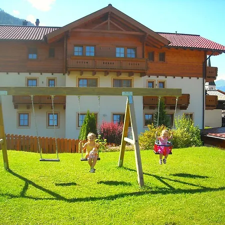 & Appartementhaus Haussteiner Dorfgastein
