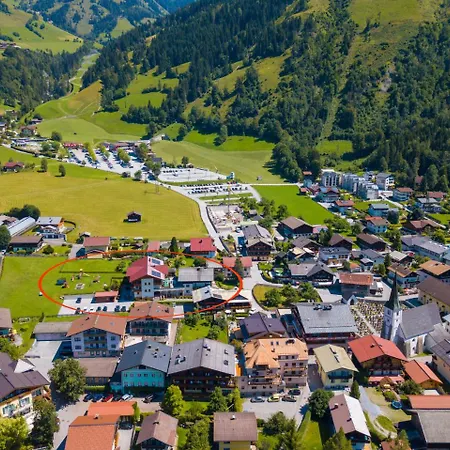 & Appartementhaus Haussteiner Lägenhetshotell 4*