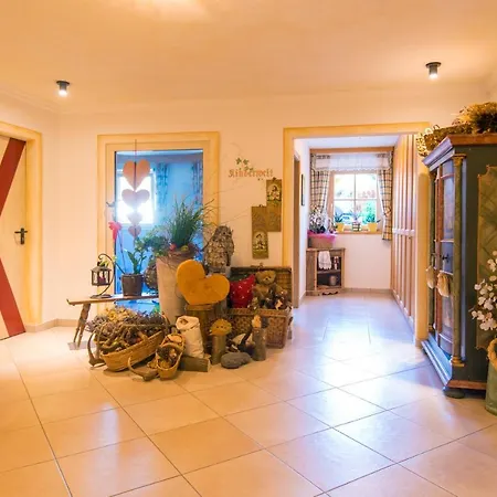 & Appartementhaus Haussteiner Aparthotel