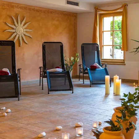 & Appartementhaus Haussteiner شقة فندقية