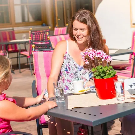 & Appartementhaus Haussteiner